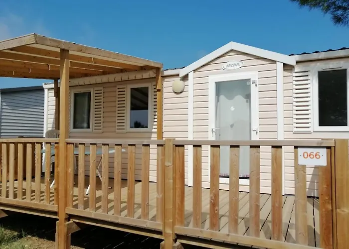 Mobil Home climatisé Camping Novella